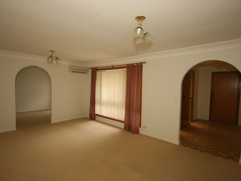 33 Briarwood Street, Carindale QLD 4152