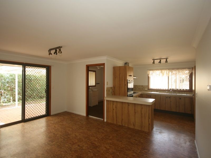 33 Briarwood Street, Carindale QLD 4152