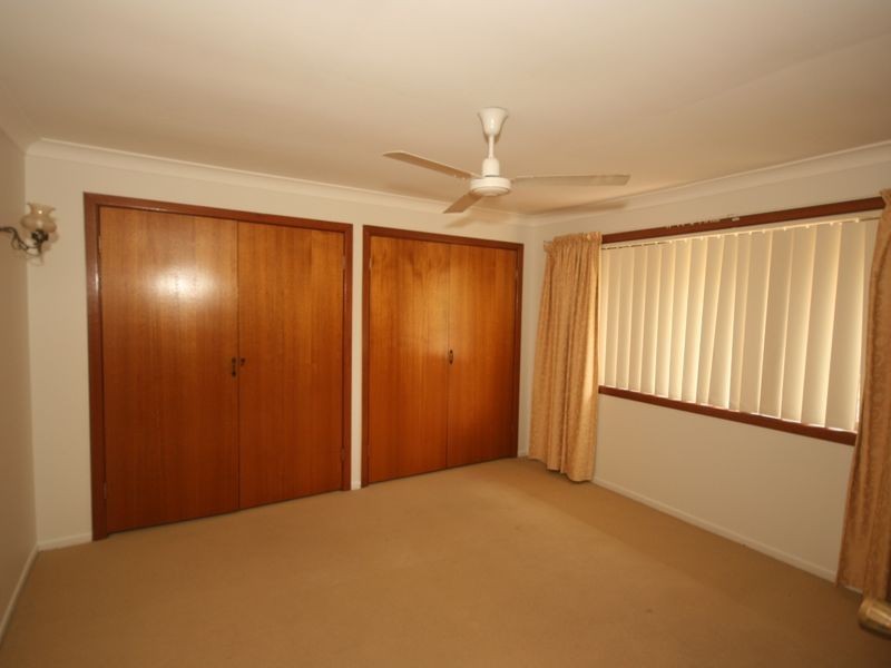 33 Briarwood Street, Carindale QLD 4152