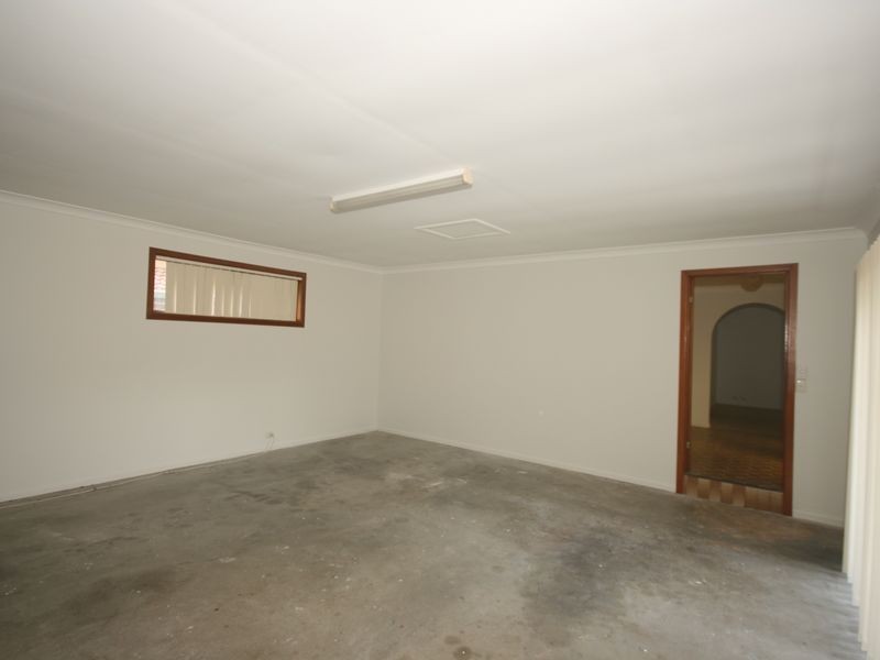 33 Briarwood Street, Carindale QLD 4152