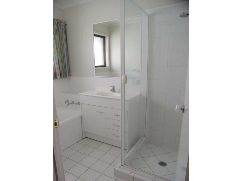 4 Modred Close, Carindale QLD 4152