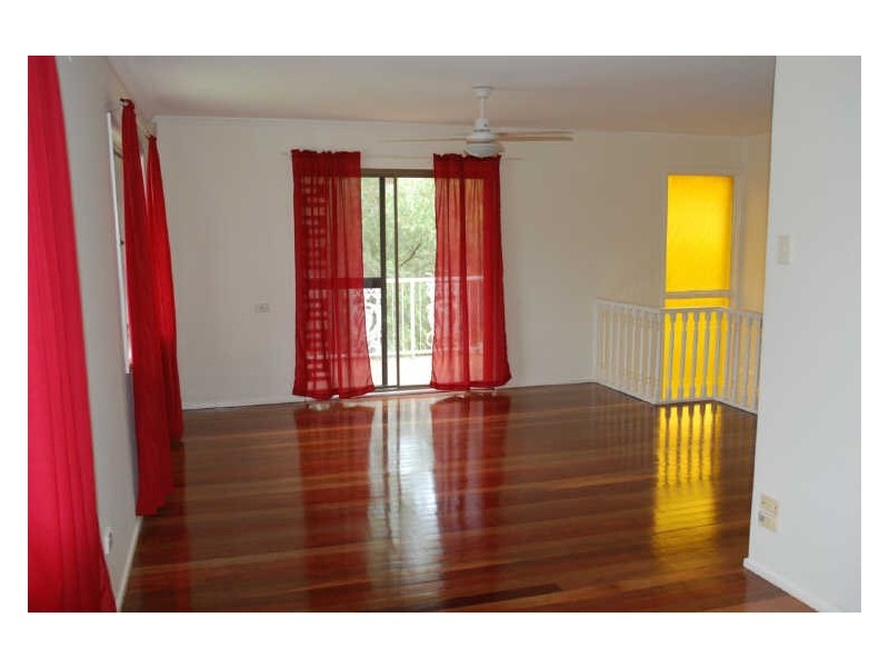 63 Renton St, Camp Hill QLD 4152