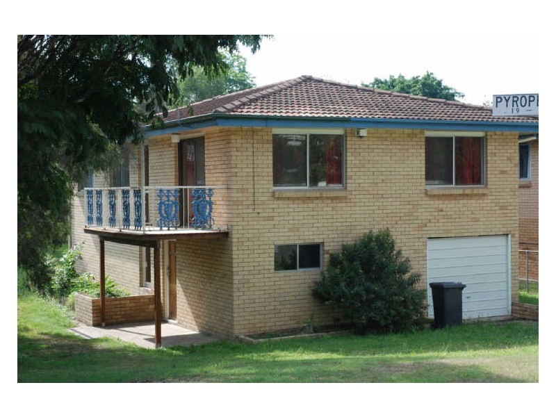 63 Renton St, Camp Hill QLD 4152