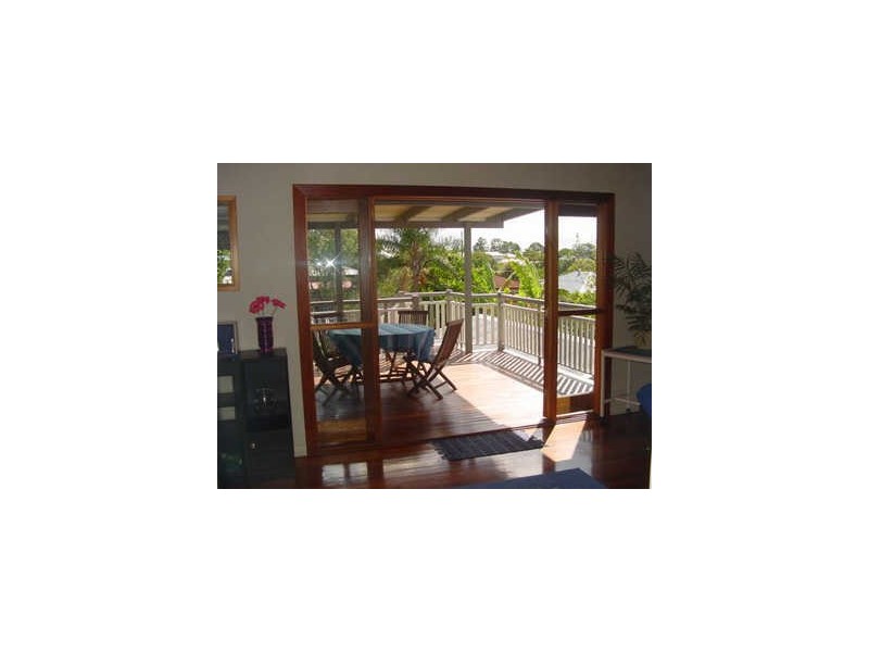 32 Arrol Street, Camp Hill QLD 4152
