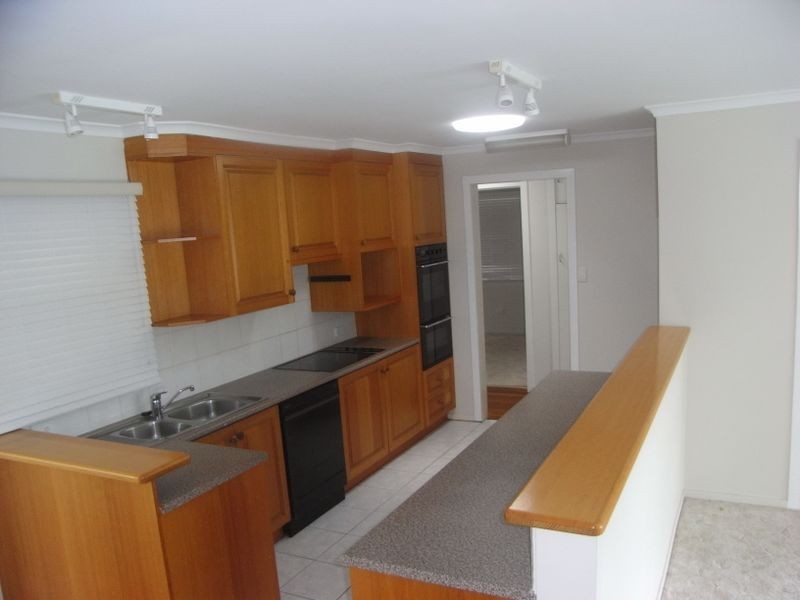 33 Breslin Street, Carina QLD 4152