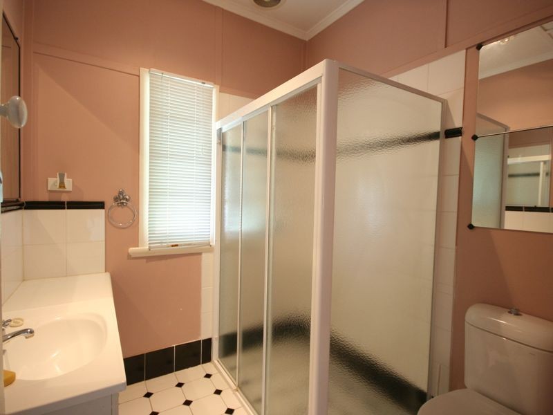 68 Burn Street, Camp Hill QLD 4152