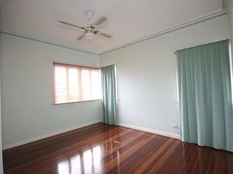 68 Burn Street, Camp Hill QLD 4152