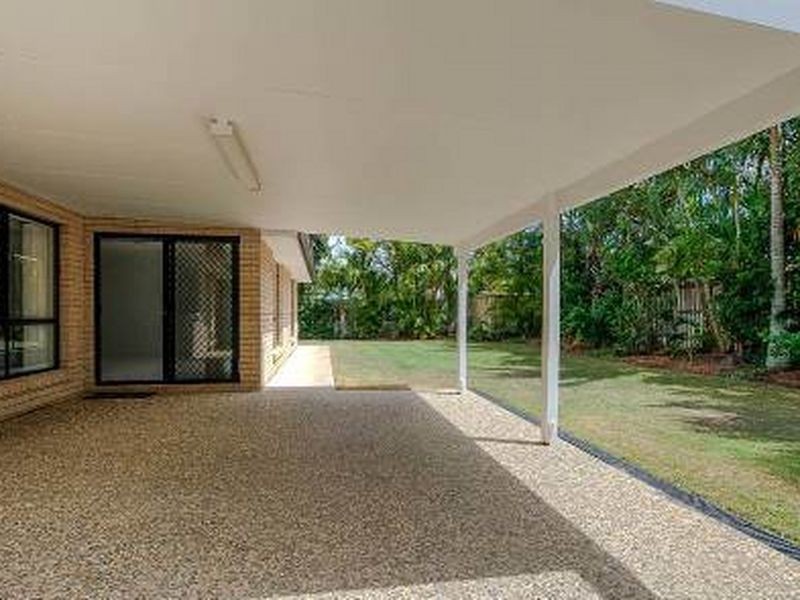 56 Oakley Street, Carindale QLD 4152