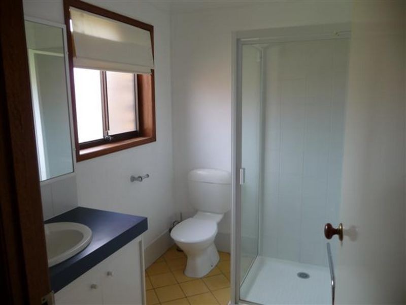 136 Cadogan Street, Carindale QLD 4152