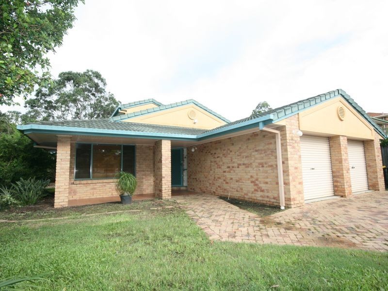 2 Linwood Street, Carindale QLD 4152