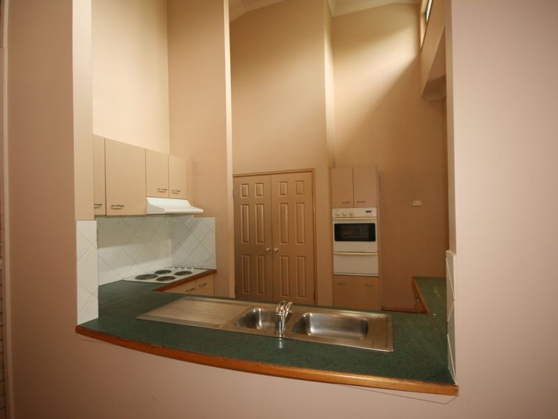 2 Linwood Street, Carindale QLD 4152