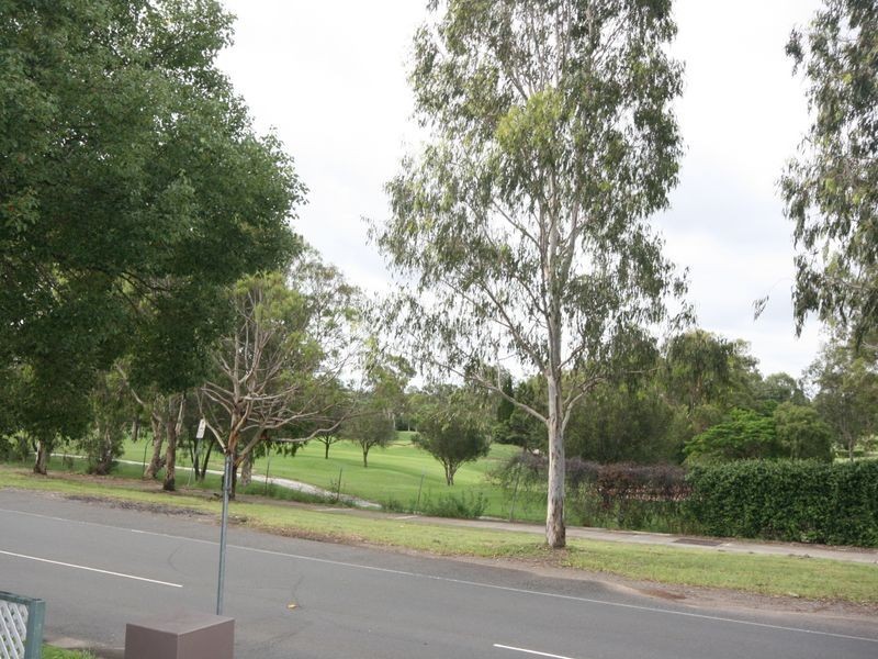 2 Linwood Street, Carindale QLD 4152