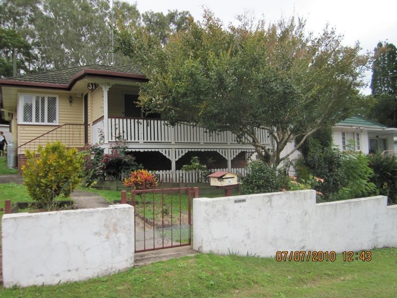 31 Canopus Street, Coorparoo QLD 4151