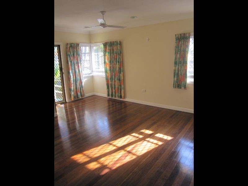 16 Joshua Street, Cannon Hill QLD 4170