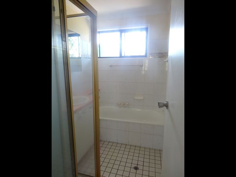 16 Lycette Street, Belmont QLD 4153