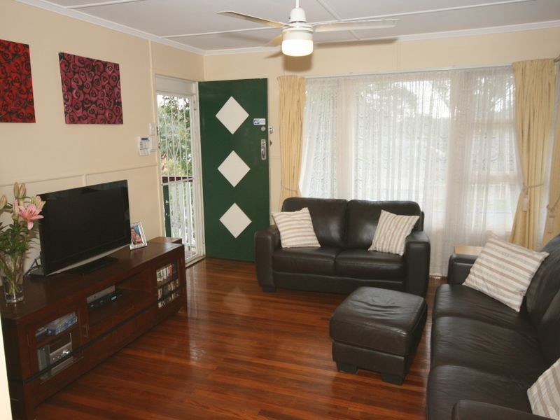 35 Vickers Street, Carina Heights QLD 4152