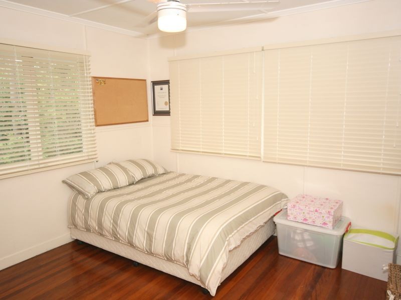 35 Vickers Street, Carina Heights QLD 4152