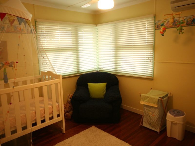 35 Vickers Street, Carina Heights QLD 4152