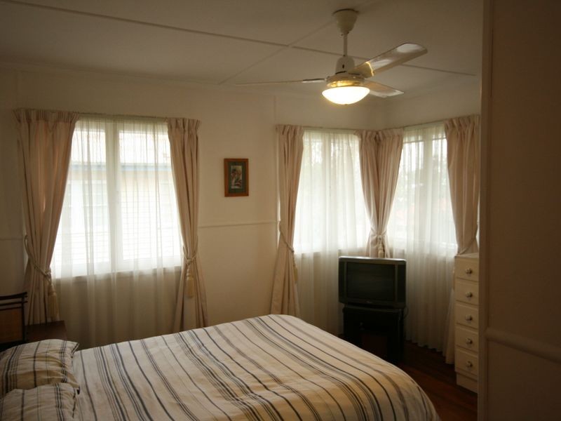 35 Vickers Street, Carina Heights QLD 4152