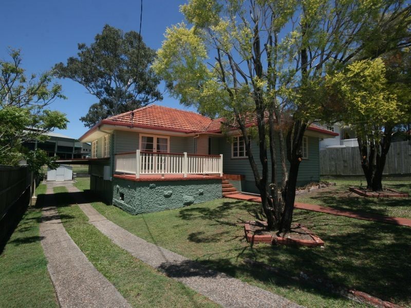 17 Risley Street, Carina QLD 4152