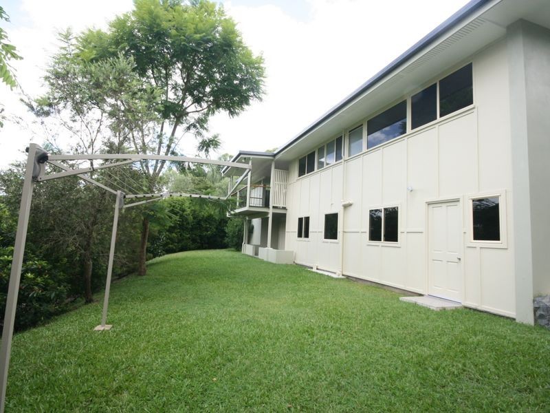 12 Hull Street, Carina QLD 4152