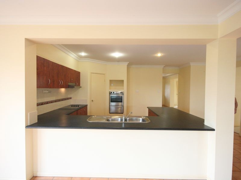 47 Kauri Street, Carindale QLD 4152