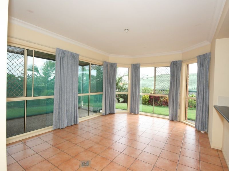 47 Kauri Street, Carindale QLD 4152