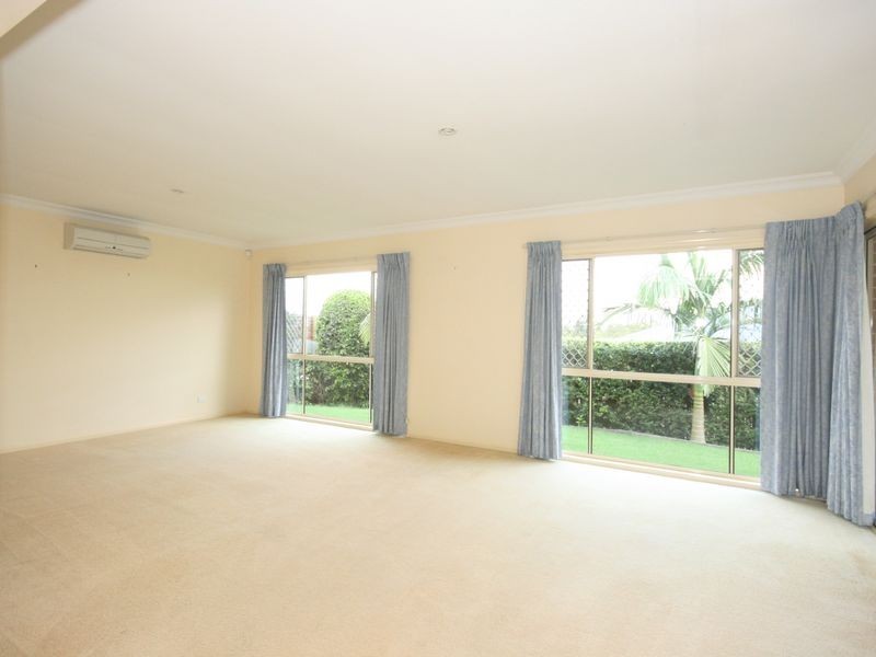 47 Kauri Street, Carindale QLD 4152