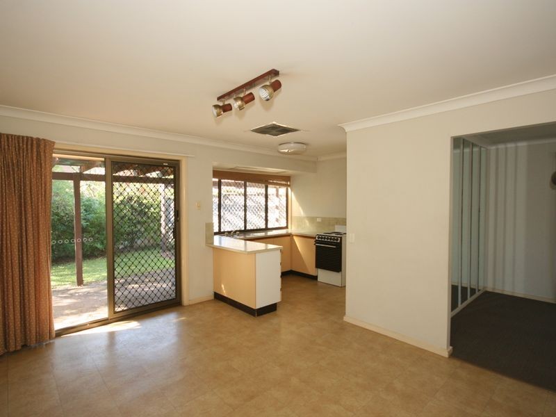 50 Donnington Street, Carindale QLD 4152