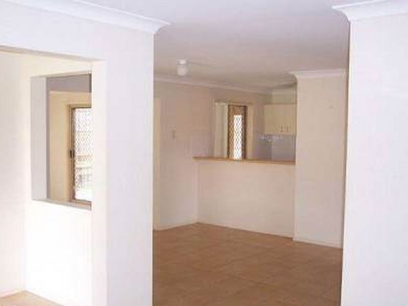 8 Appleton Street, Carindale QLD 4152