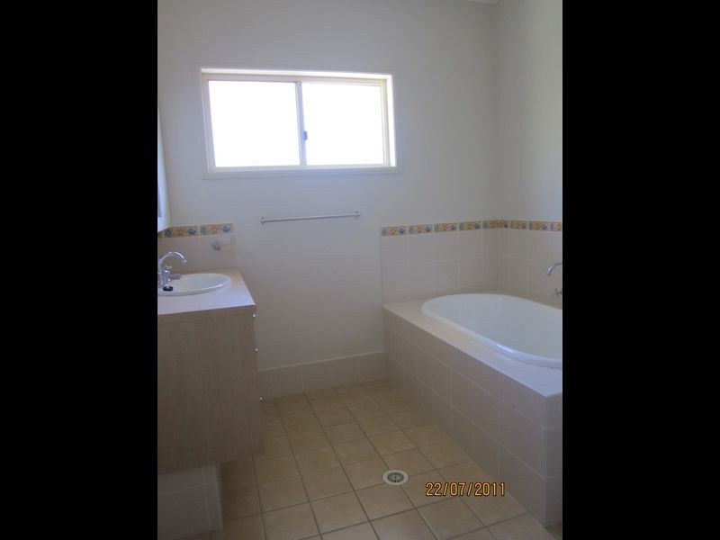 27 Thornlands Road, Thornlands QLD 4164