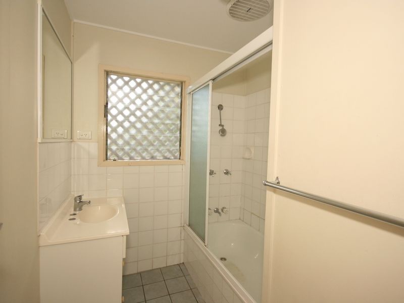 1546 Creek Road, Carina QLD 4152