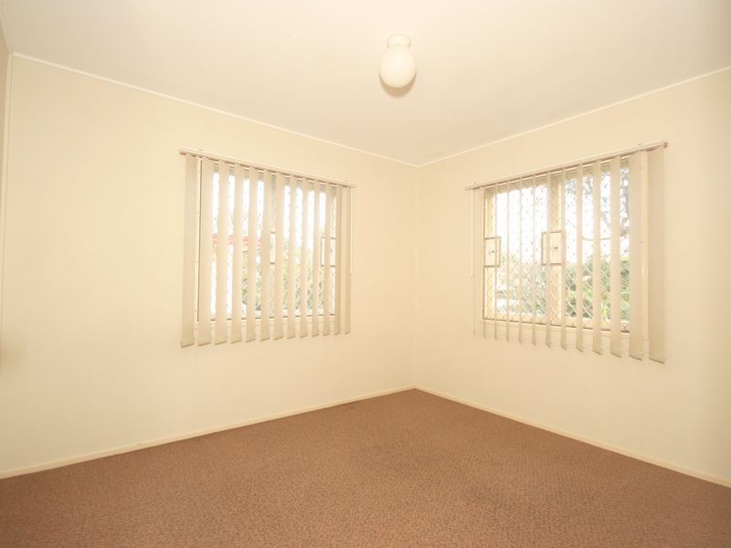 1546 Creek Road, Carina QLD 4152