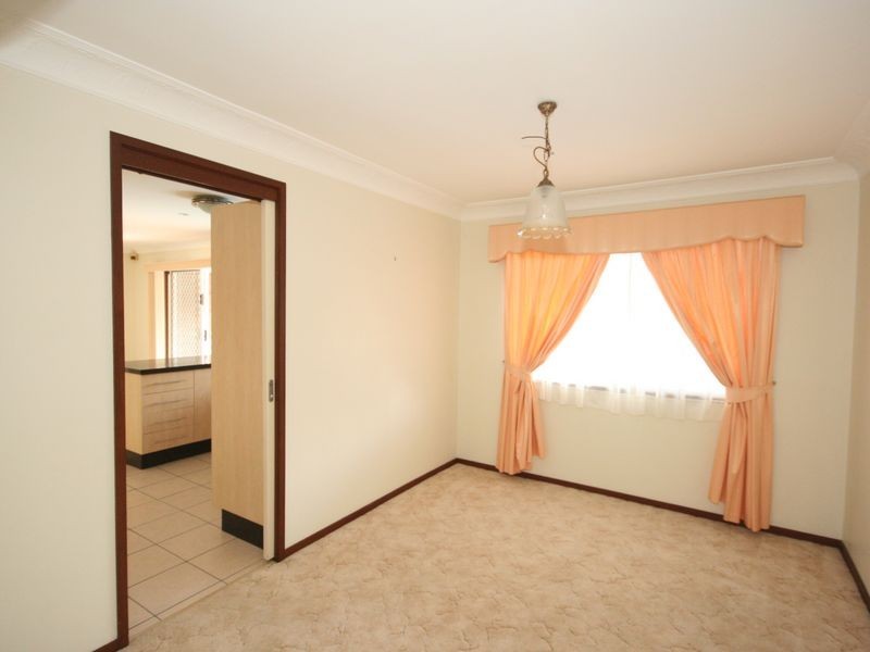 33 Bridgnorth Street, Carindale QLD 4152