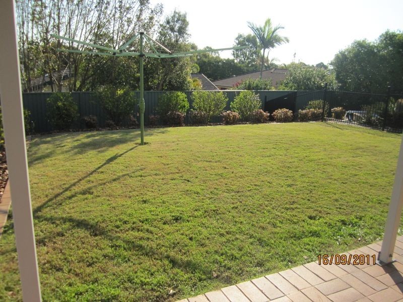 33 Bridgnorth Street, Carindale QLD 4152