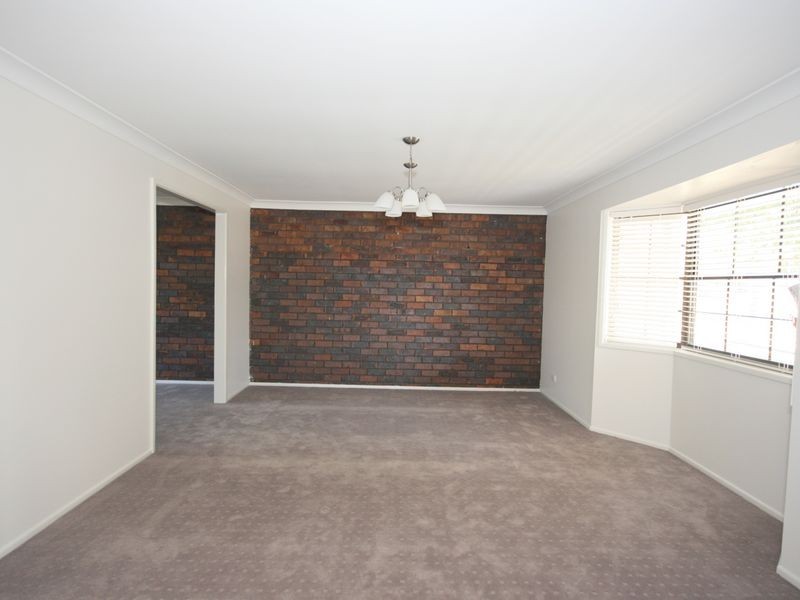 4 Whitecastle Street, Carindale QLD 4152