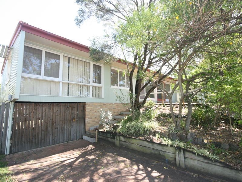 15 Cotswold Street, Carina QLD 4152