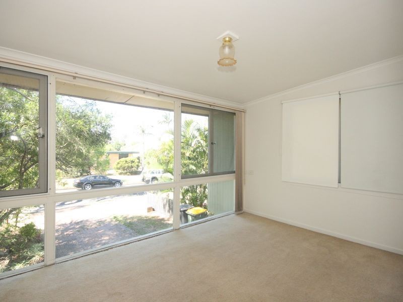 15 Cotswold Street, Carina QLD 4152