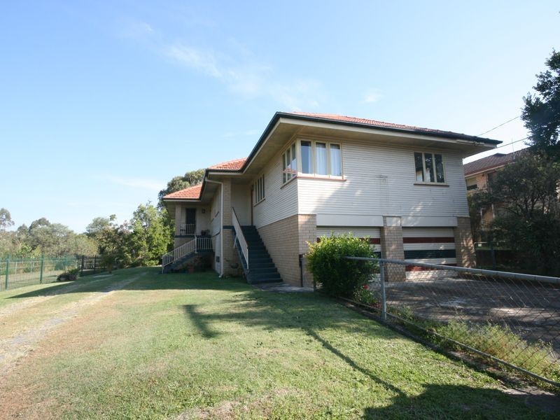 1/81 Halstead Street, Coorparoo QLD 4151