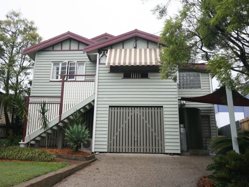 34 Renton Street, Camp Hill QLD 4152