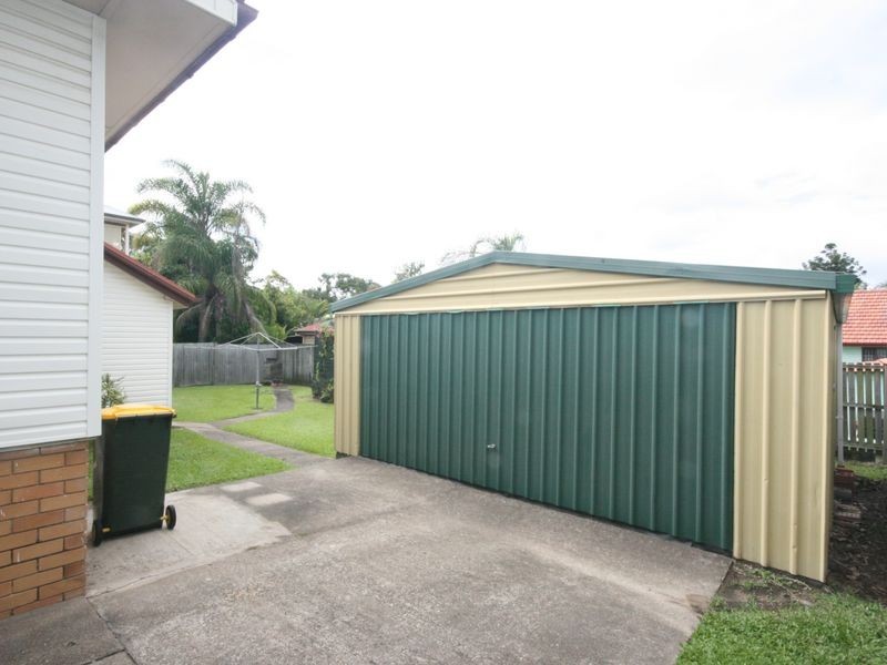11 Wattle Avenue, Carina QLD 4152