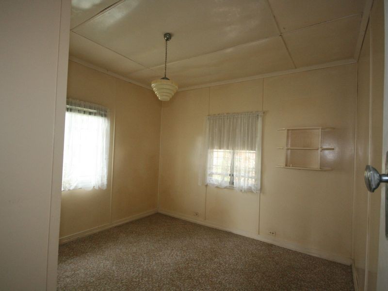 11 Wattle Avenue, Carina QLD 4152