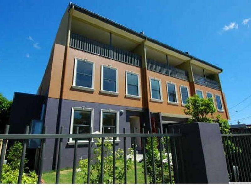 1/11 Temple Street, Coorparoo QLD 4151