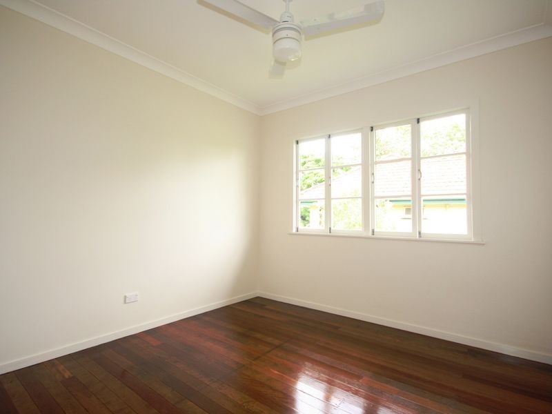 15 Morven Street, Camp Hill QLD 4152