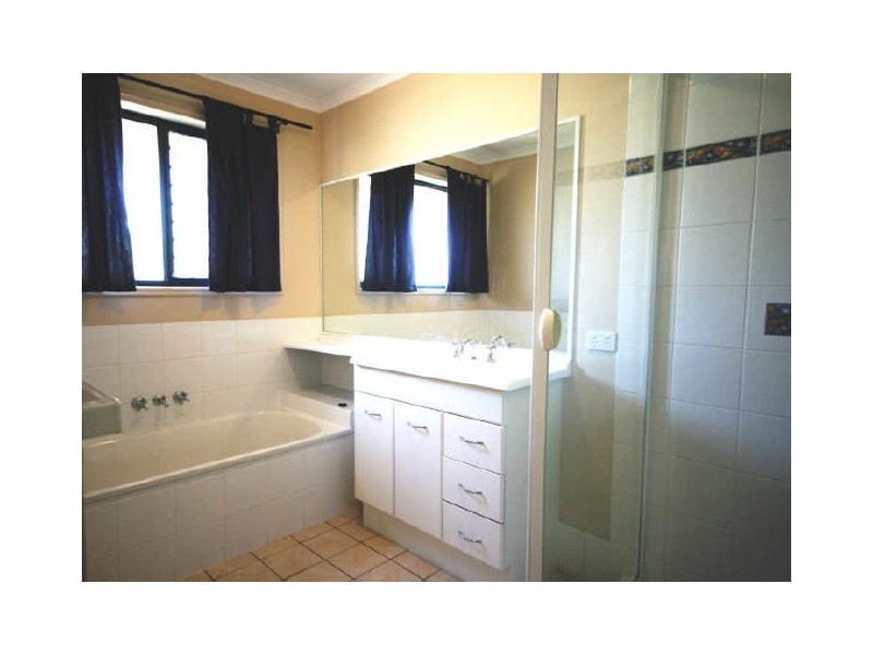 39 Aspen Street, Carindale QLD 4152