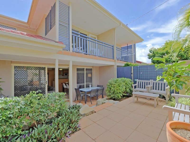 2/29 Marian Street, Coorparoo QLD 4151