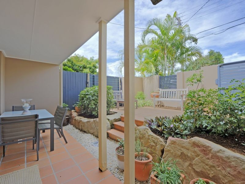 2/29 Marian Street, Coorparoo QLD 4151