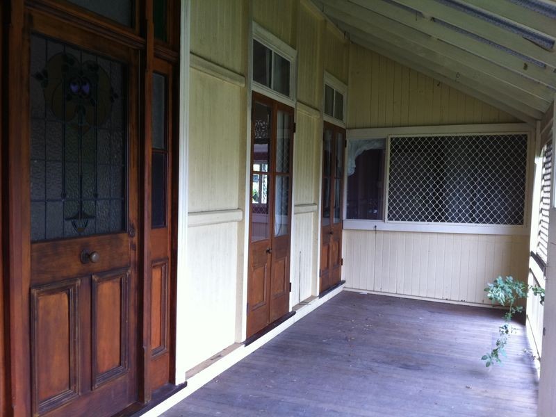 35 Thackeray Street, Norman Park QLD 4170