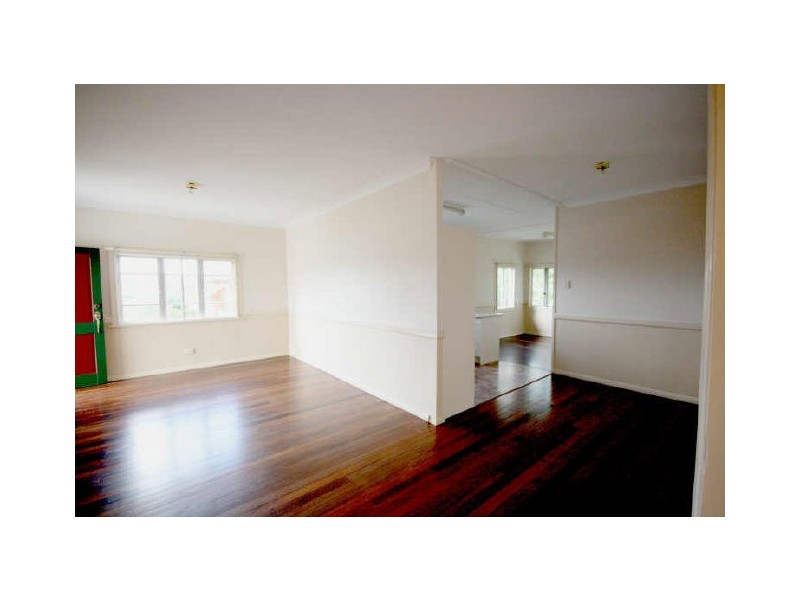 14 Herbert Street, Camp Hill QLD 4152