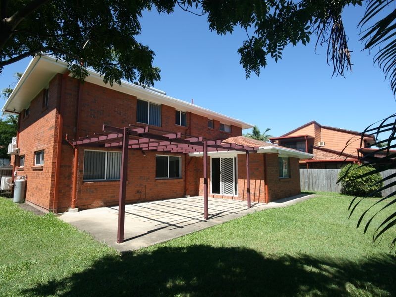 14 Fooks Street, Carindale QLD 4152